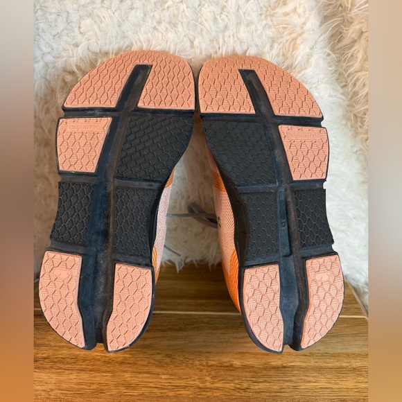 On Cloudgo Sneakers size 8.5 - Picture 5 of 10